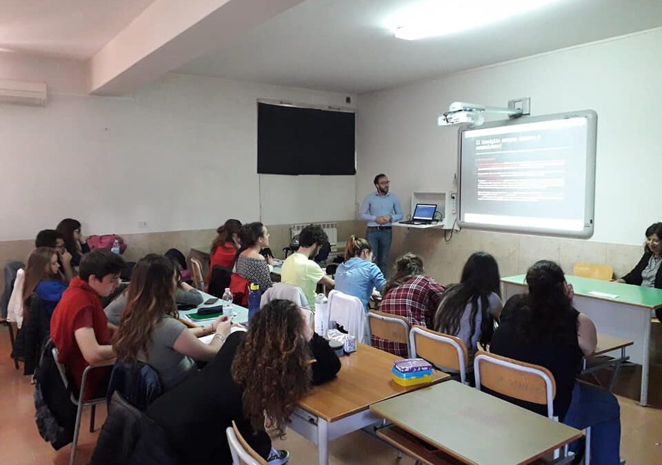 “L’Unione Europea e l’importanza della partecipazione” – Incontri al Liceo Classico “Umberto I”